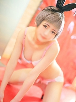 アヤセプロフィール写真