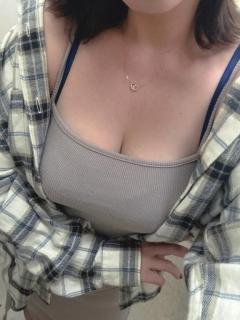 マダムボンバー(デリヘル) べる(理想的な素人奥様)