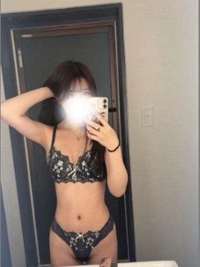 パイパン娘うららプロフィール写真