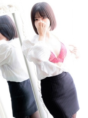 友枝 まゆプロフィール写真