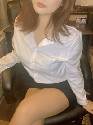 社長秘書 浅野　りおな