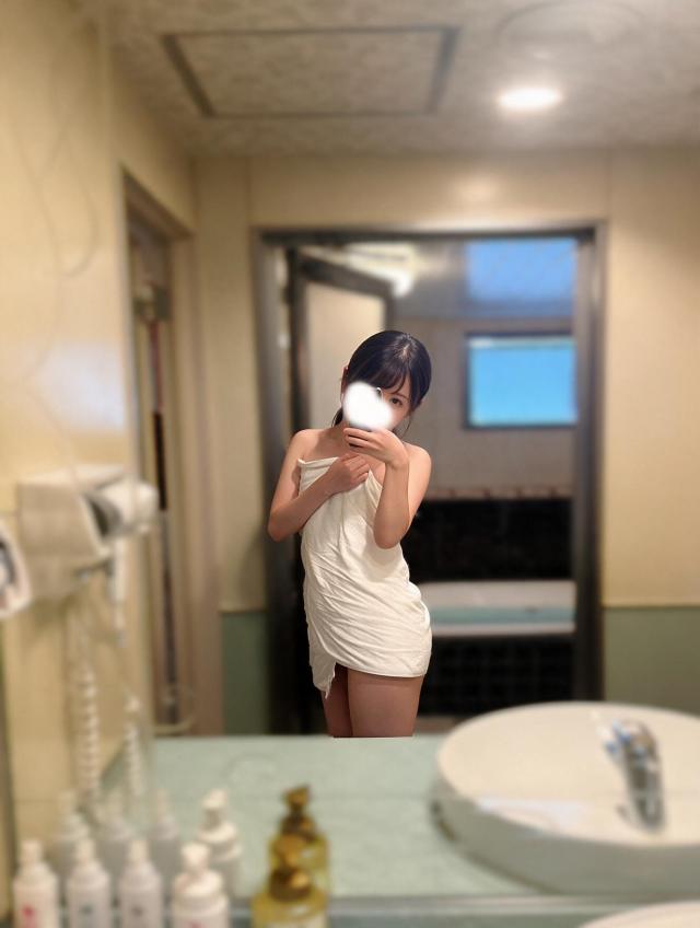 #若妻デリ ひより